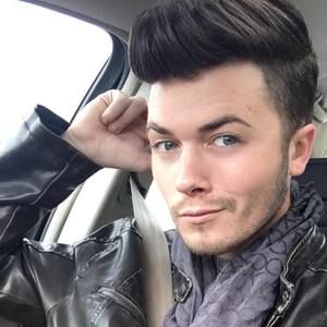 Meet your Posher, Luke